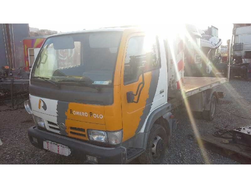 nissan cabstar del año 2004