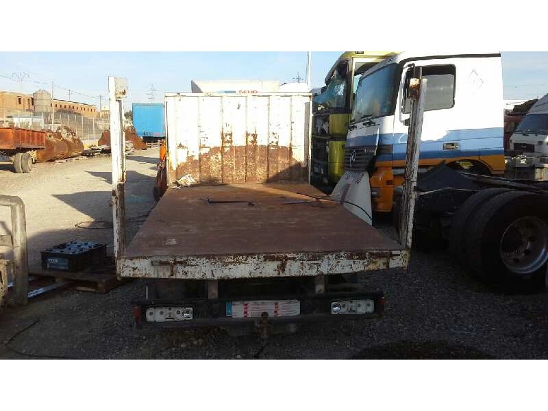 nissan cabstar del año 2004