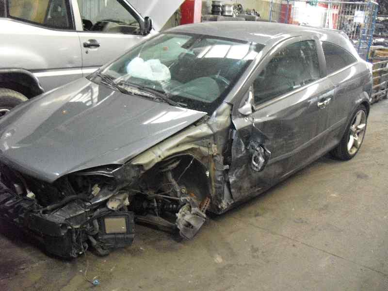opel astra gtc del año 2005