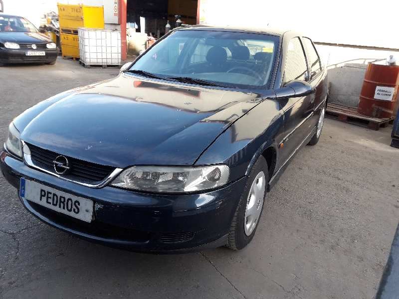 opel vectra b berlina del año 2002
