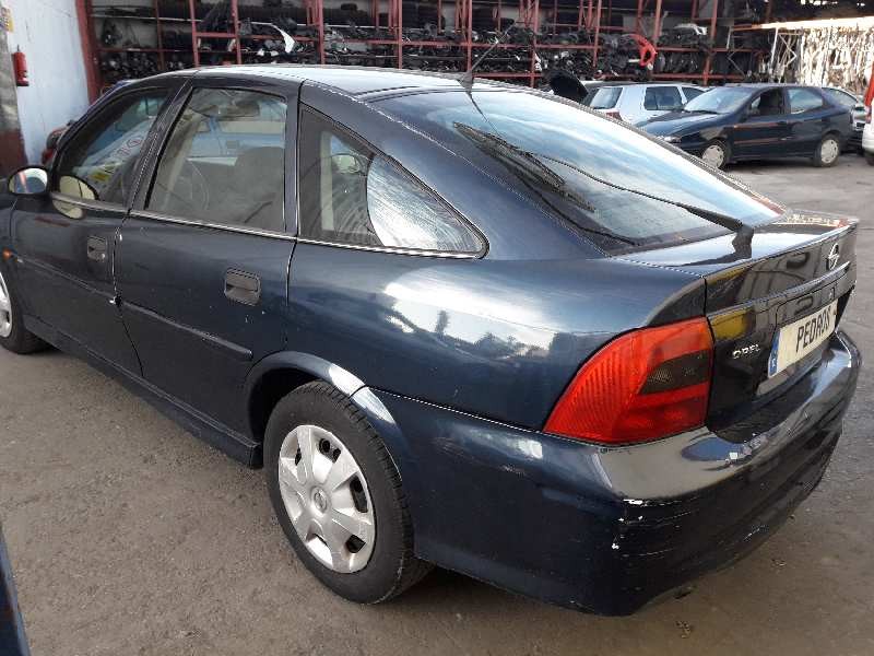 opel vectra b berlina del año 2002