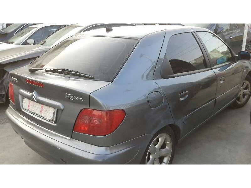 citroën xsara berlina del año 2004