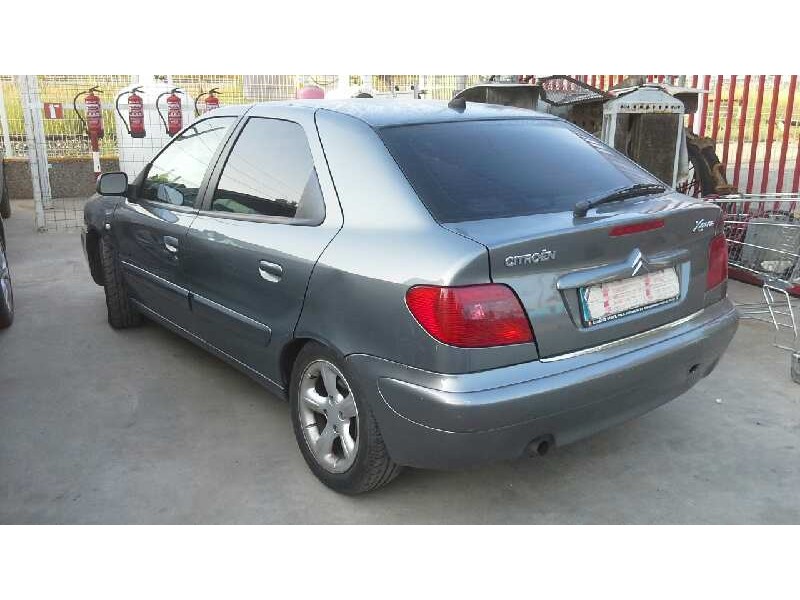 citroën xsara berlina del año 2004