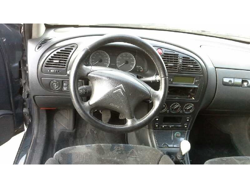 citroën xsara berlina del año 2004