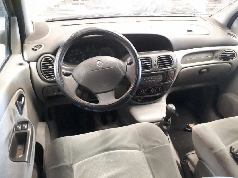 renault scenic (ja..) del año 2002