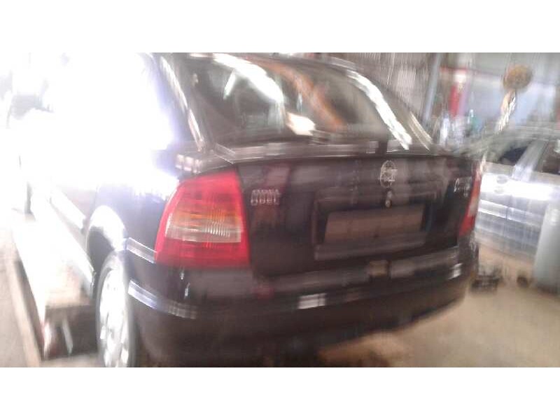 opel astra g berlina del año 2002