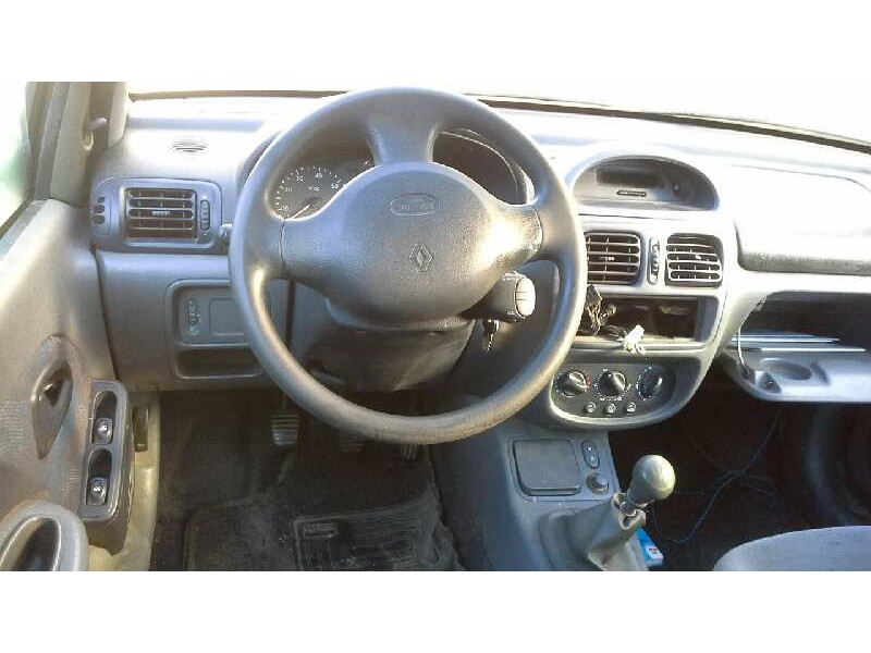 renault clio ii fase i (b/cbo) del año 2001