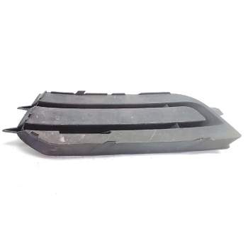 Recambio de rejilla paragolpes derecha para audi a1 (8x) 1.6 tdi referencia OEM IAM 8X0807682  