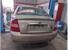 kia cerato del año 2005 2