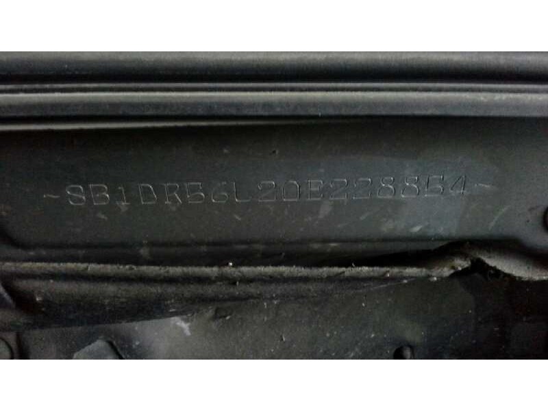 toyota avensis berlina (t25) del año 2008