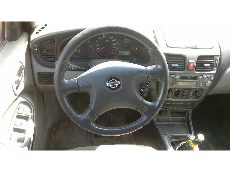 nissan almera (n16/e) del año 2000