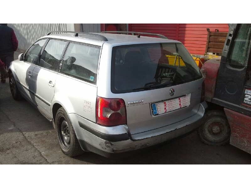 volkswagen passat variant (3b6) del año 2001