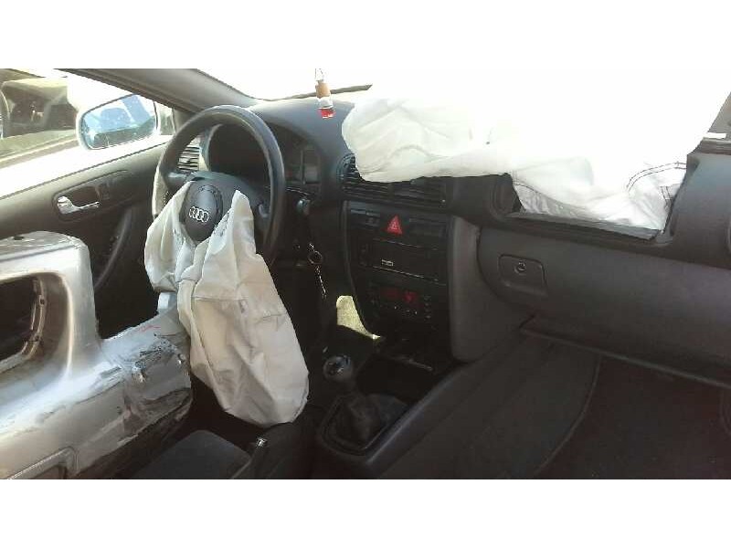 audi a3 (8l) del año 2000