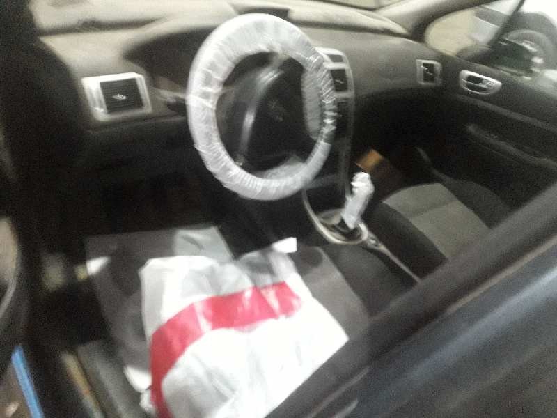 peugeot 307 berlina (s2) del año 2006