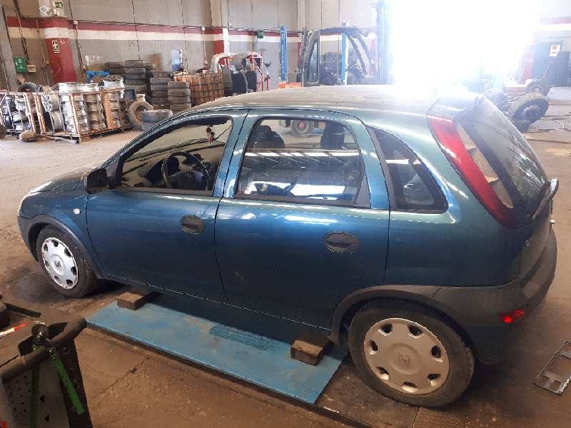 opel corsa c del año 2002