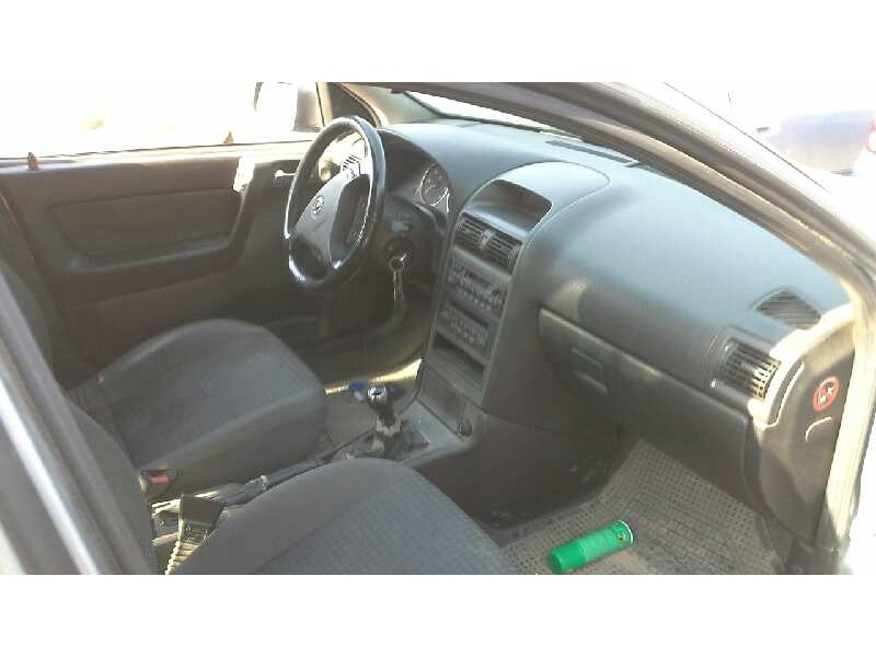 opel astra g berlina del año 2003
