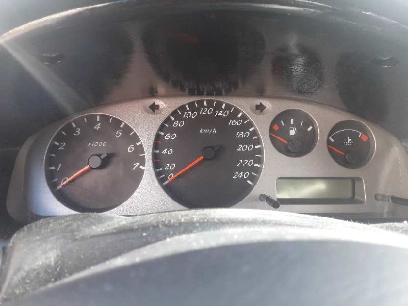 nissan almera (n16/e) del año 2002