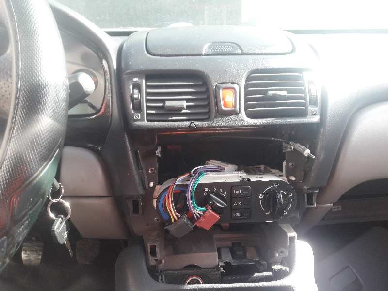 nissan almera (n16/e) del año 2002