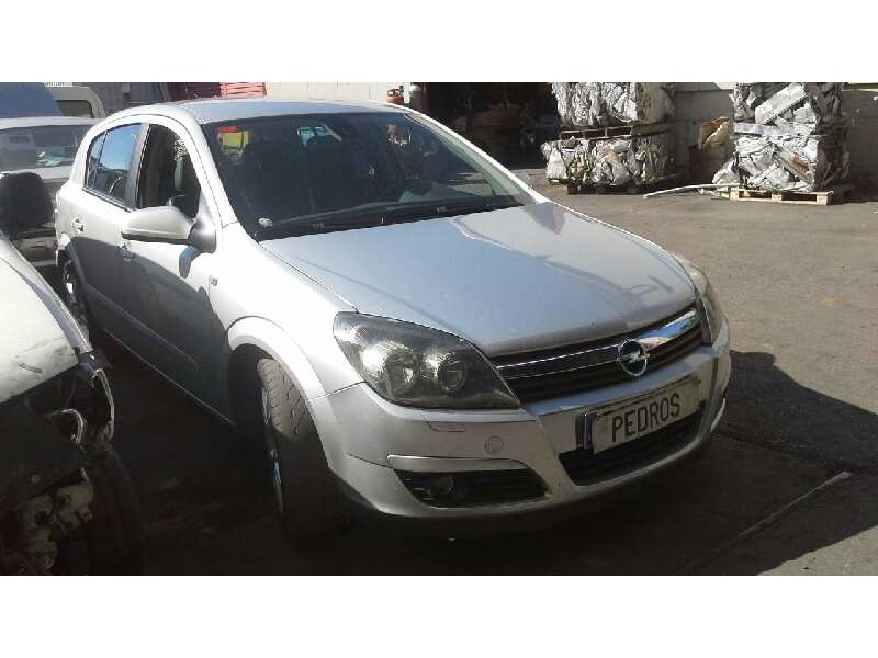 opel astra h berlina del año 2005