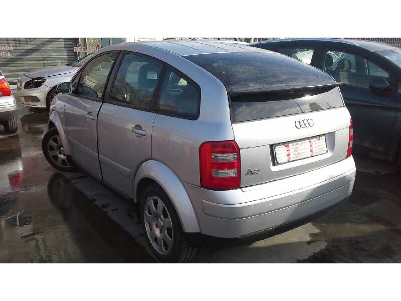 audi a2 (8z) del año 2002