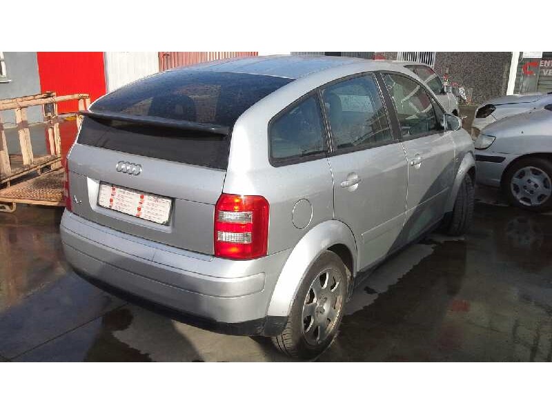 audi a2 (8z) del año 2002