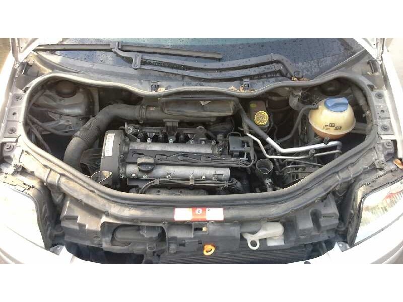 audi a2 (8z) del año 2002