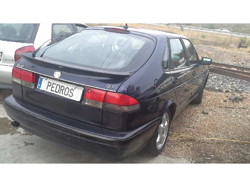 saab 9-3 berlina del año 2000