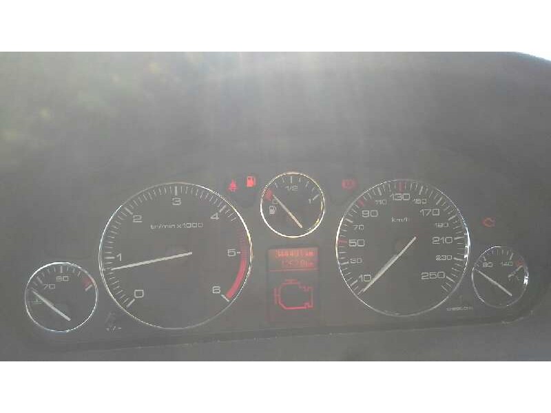 peugeot 407 del año 2004