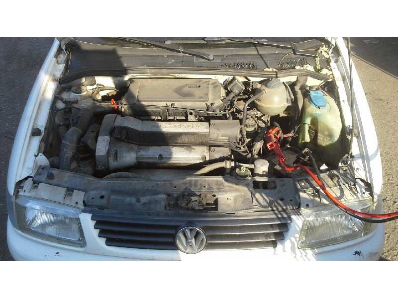 volkswagen polo berlina (6n1) del año 1997