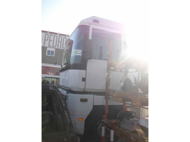 renault magnum del año 2001