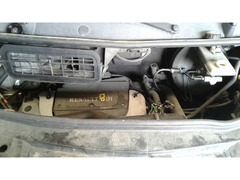 renault trafic combi (ab 4.01) del año 2005