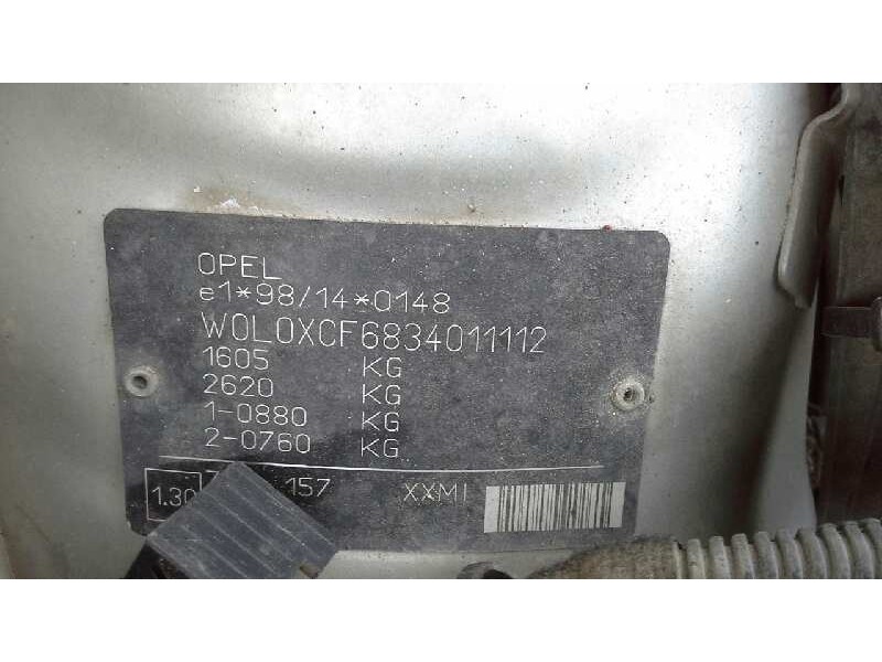 opel corsa c del año 2002