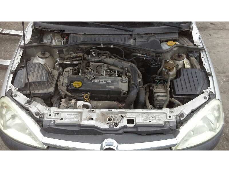 opel corsa c del año 2002
