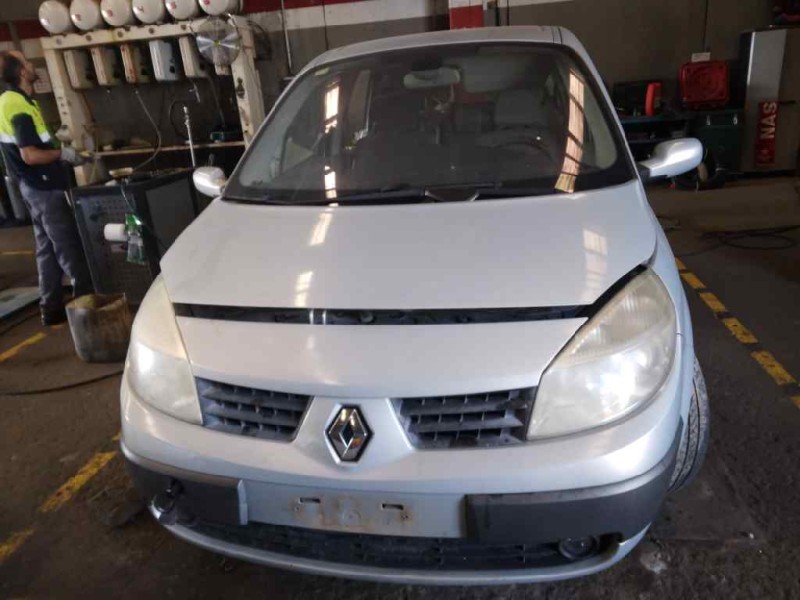 renault scenic ii del año 2003
