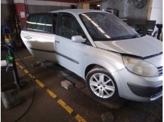 renault scenic ii del año 2003 2
