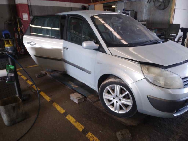 renault scenic ii del año 2003