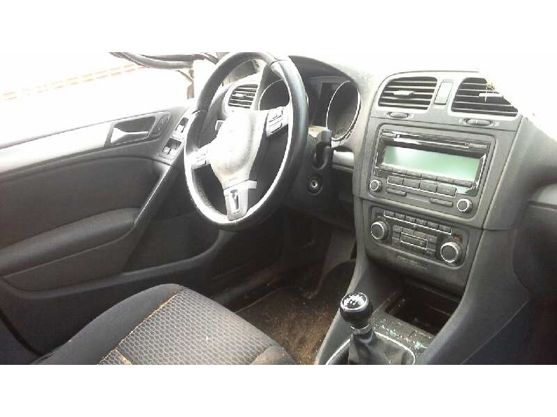 volkswagen golf vi (5k1) del año 2010