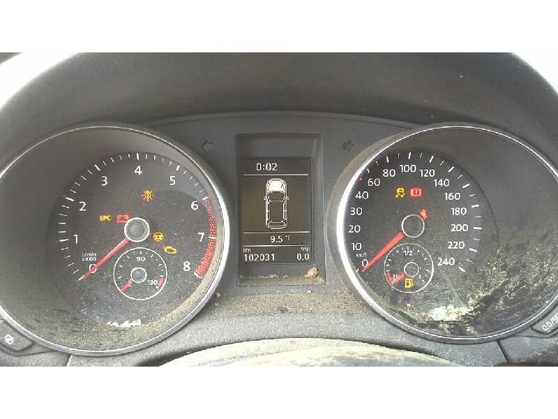 volkswagen golf vi (5k1) del año 2010