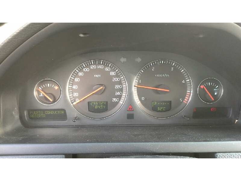 volvo xc90 del año 2003