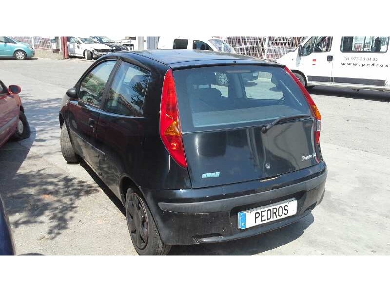 fiat punto berlina (188) del año 2001