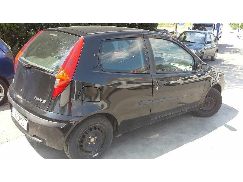 fiat punto berlina (188) del año 2001