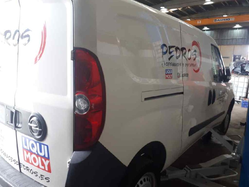 opel combo d del año 2015