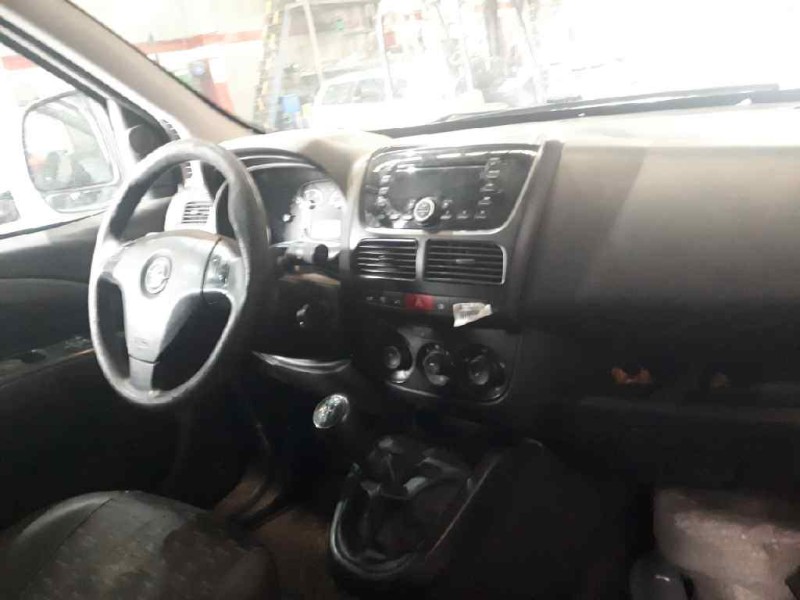 opel combo d del año 2015