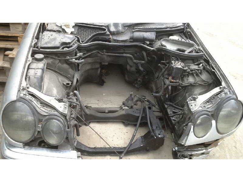 mercedes-benz clase e (w210) berlina diesel del año 1999