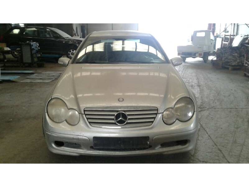 mercedes-benz clase c (w203) sportcoupe del año 2001