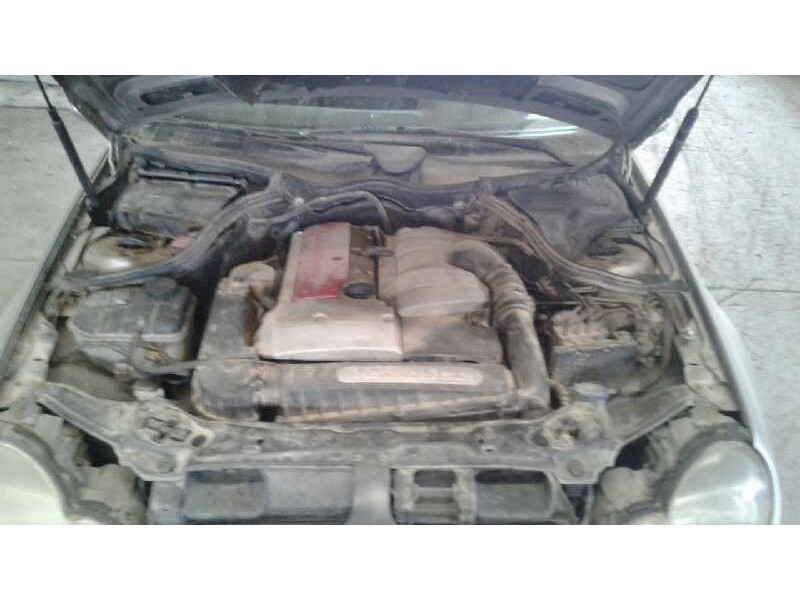 mercedes-benz clase c (w203) sportcoupe del año 2001