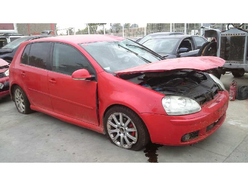 volkswagen golf v berlina (1k1) del año 2004