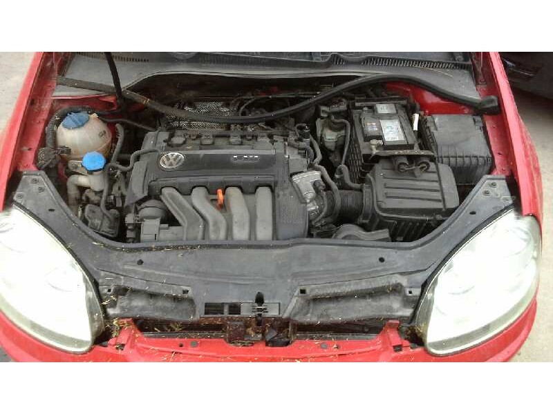 volkswagen golf v berlina (1k1) del año 2004