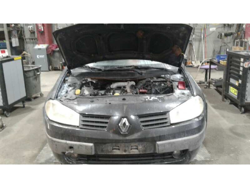 renault megane ii classic berlina del año 2005