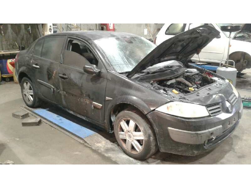 renault megane ii classic berlina del año 2005